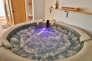 Chalupa bazén a wellness - Toulava - Blaník