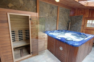 Valašská chalupa s wellness - Velké Karlovice