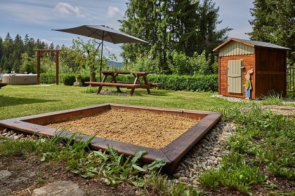 Chalupa sauna a vířivka - Tanvaldský Špičák