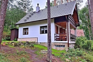 Chata a loďka - Milčanský rybník - Kokořínsko