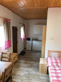 Chalupa s baznem - apartmny atov - Znojmo