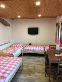 Chalupa s baznem - apartmny atov - Znojmo