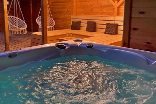 Wellness chalupa a bazén - Podorlicko