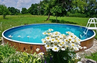 Roubenka samota s bazénem - Chřešťovice - Orlík