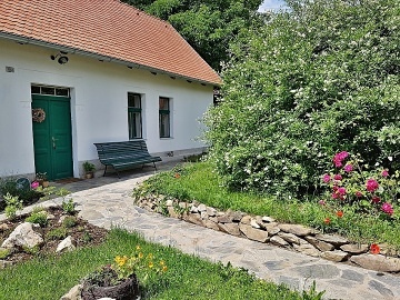 Čarokrásná chaloupka u Babky - Hvozdnice