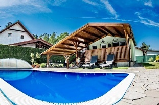 Recenze: Chata s bazénem - Lužnice - Planá nad Lužnicí