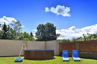 Chalupa na samotě u lesa s bazénem - Tábor