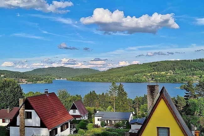 Chata s vhledem na Lipno - Vltava - Kobylnice