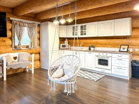 Sruby u jezera Nitrianské Rudno - hrad Bojnice