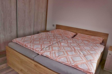 Rodinn chalupa - apartmny - vhled na Lipno