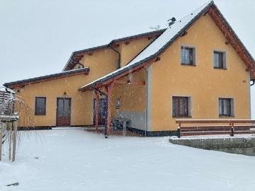 Rodinn chalupa - apartmny - vhled na Lipno