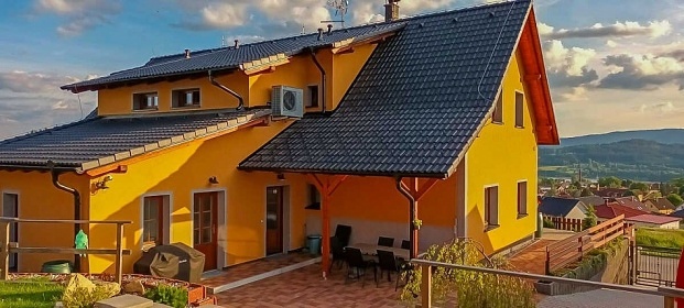 Rodinn chalupa - apartmny - vhled na Lipno