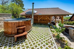 Chalupa sauna a vířivka - České středohoří - Úštěk