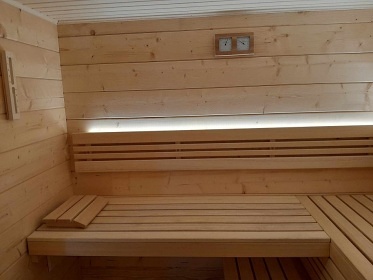 Roubenka Orlick hory - sauna a kachlov kamna