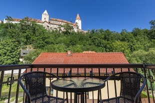 Chalupa Křivoklátsko - Berounka - hrad Křivoklát