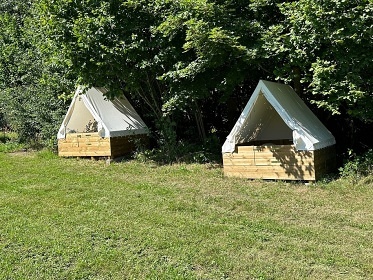 Glamping Nvary - ubytovn esk Kanada