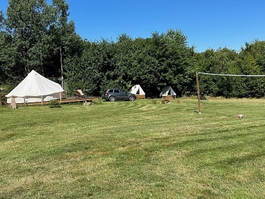 Glamping Nvary - ubytovn esk Kanada