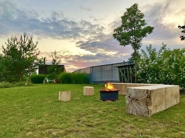 Nedomek - Glamping Neslovice - Jin Morava