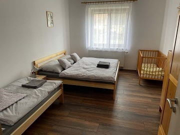 Chalupa s bazénem - apartmány Třeboňsko - Hamr