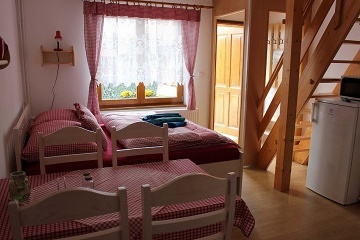 Chalupa s bazénem - apartmány Třeboňsko - Hamr