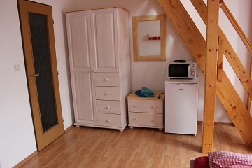 Chalupa s bazénem - apartmány Třeboňsko - Hamr