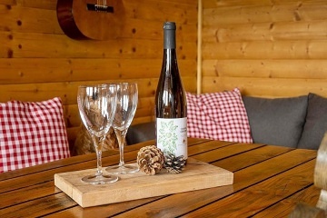 Chata a koupací sud - glamping na samotě Zlínsko