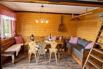 Chata a koupací sud - glamping na samotě Zlínsko