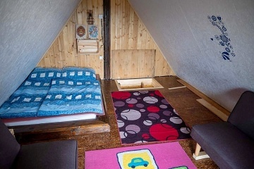 Chata a koupací sud - glamping na samotě Zlínsko
