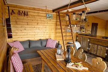Chata a koupací sud - glamping na samotě Zlínsko