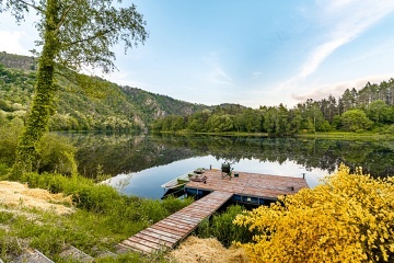 Srub u vody - Solenice - Kamk nad Vltavou