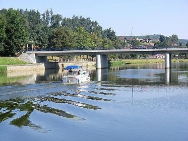 Zitek na vod - Obytn lod - Vltava a Labe