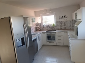 Apartmn s vivkou na zahrad - Dobev - Psek