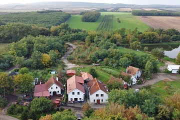 Sklpek u cyklostezky - Plava - Mikulov - Bez