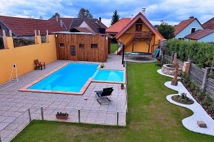 Rodinná chalupa bazén a wellness - jižní Čechy