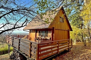 Recenze: Chata a koupací sud s výhledem - Hostýnské vrchy