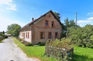 Wellness chalupa s bazénem - hrad Lanšperk