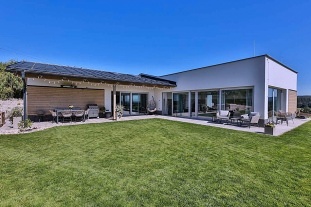 Luxusní chata - vnitřní bazén - Babiččino údolí