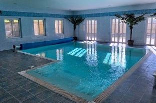 Velká chalupa Zvičina - apartmány a vnitřní bazén