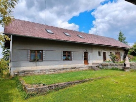 Chalupa s bazénem - hrad Trosky - Český ráj