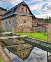 Chalupa u vodního mlýna - CHKO Žďárské vrchy