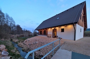 Nový objekt: Roubenka s kachlovými kamny - Adršpašské skály 8C-645