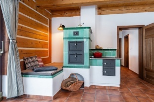 Roubenka s kachlovými kamny - Adršpašské skály