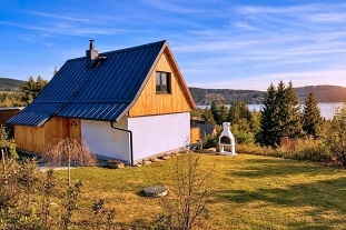 Nový objekt: Chata u lesa - Lipenská přehrada - jižní Čechy 2C-676