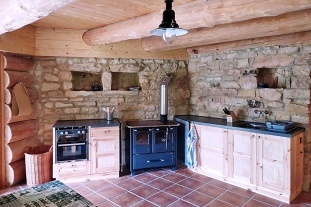Srub u rybníka - glamping - CHKO Křivoklátsko