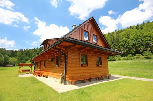 Roubenka u lesa - Karolinka - Nová Hrozenkov