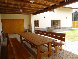 Chalupa s bazénem - hrad Helfštýn - Lipník