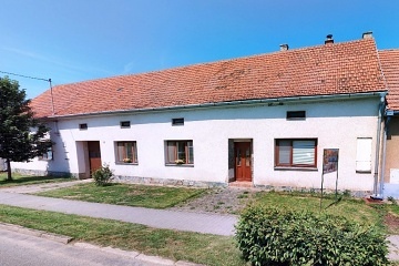 Chalupa kachlová kamna - Rouchovany - Vysočina