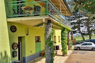 Penzion a vinný sklep - Mutěnická vinařská stezka