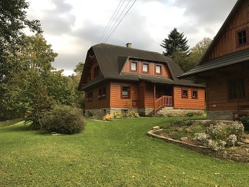 Valašská roubenka - cyklostezka Bečva - Beskydy